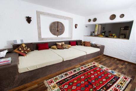 Uzuri Villa